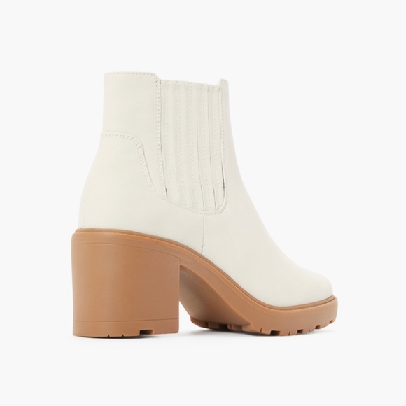 NWT Size 10 Just Fab Water-Resistant Booties in Birch White - Picture 10 of 13
